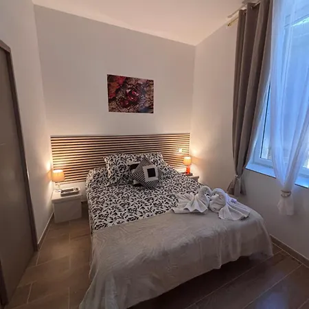 La Rubis Bed & Breakfast