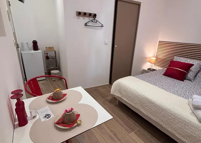 La Rubis Bed & Breakfast 3*